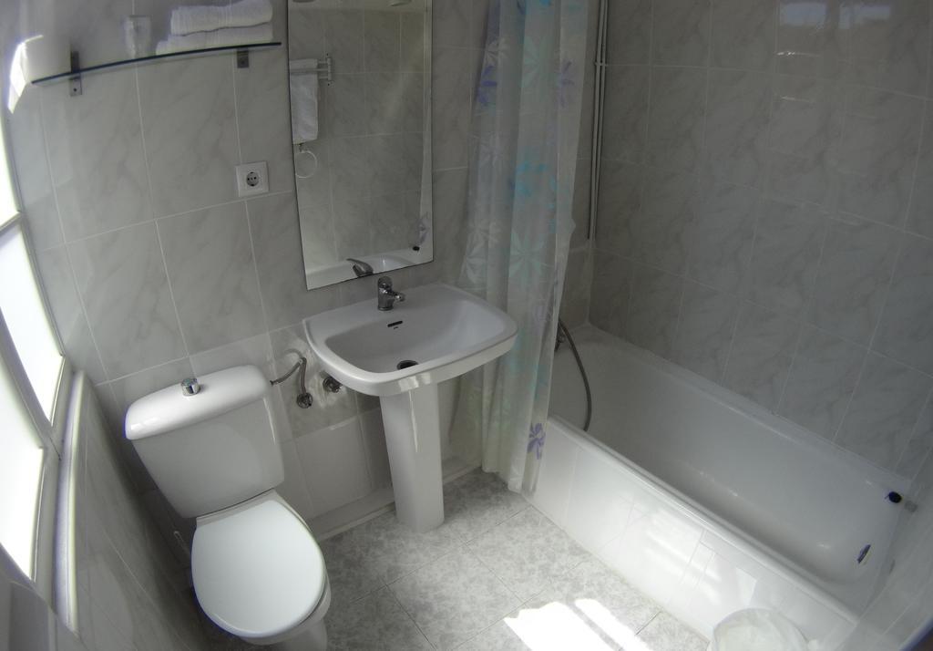 La Mimosa Guesthouse Палма де Майорка Стая снимка